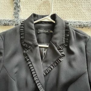 Ivanka Trump blazer sz 14 black